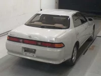 Toyota MARK II лот № 5112 оценка R  с аукциона в Японии 3