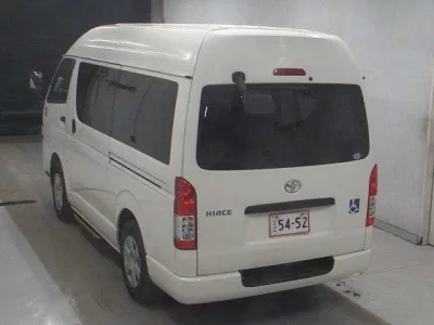Toyota HIACE VAN