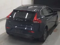 Volvo V40 лот № 1504 оценка 4  с аукциона в Японии 4