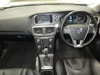 Volvo V40 лот № 1504 оценка 4  с аукциона в Японии 2