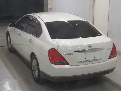 Nissan TEANA