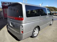 Nissan ELGRAND лот № 8001 оценка 3  с аукциона в Японии 4