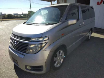 Nissan ELGRAND  с аукциона в Японии