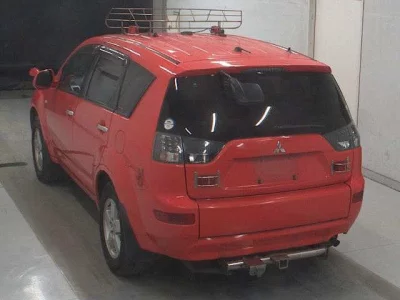 Mitsubishi OUTLANDER  с аукциона в Японии