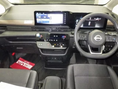 Nissan SERENA  с аукциона в Японии