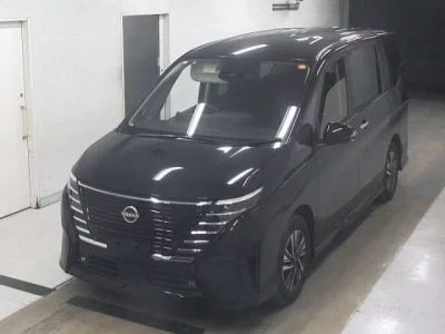 Nissan SERENA  с аукциона в Японии