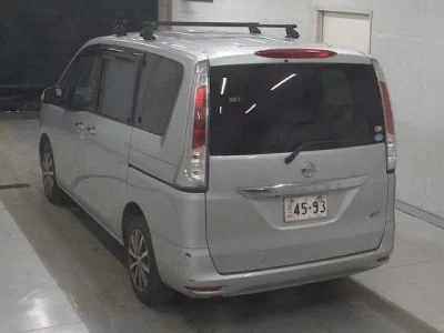 Nissan SERENA  с аукциона в Японии