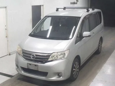 Nissan SERENA  с аукциона в Японии