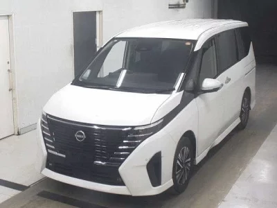 Nissan SERENA  с аукциона в Японии