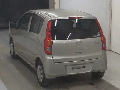 Daihatsu MIRA  с аукциона в Японии
