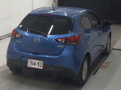 Mazda DEMIO  с аукциона в Японии