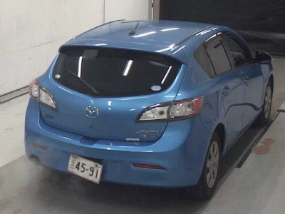 Mazda AXELA  с аукциона в Японии