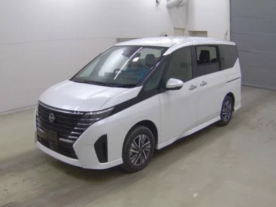 Nissan SERENA  с аукциона в Японии