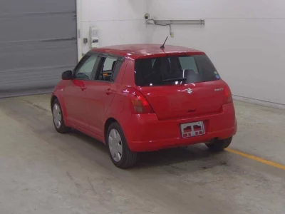 Suzuki SWIFT  с аукциона в Японии