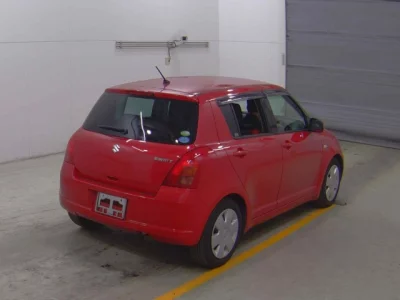 Suzuki SWIFT  с аукциона в Японии