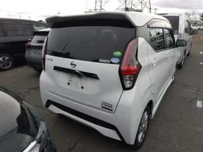 Nissan DAYZ  с аукциона в Японии