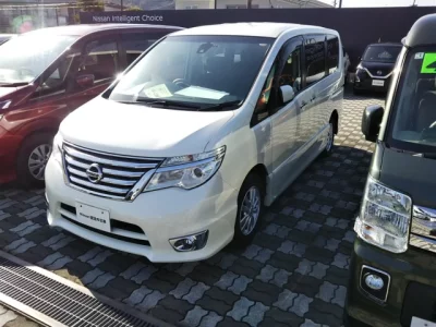 Nissan SERENA  с аукциона в Японии