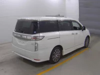 Nissan ELGRAND лот № 7014 оценка 3.5  с аукциона в Японии 3