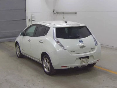 Nissan LEAF  с аукциона в Японии