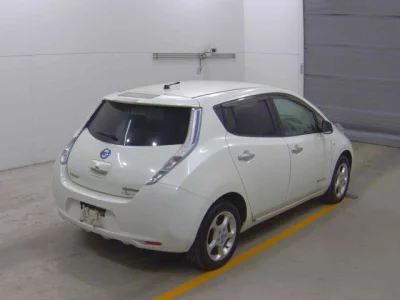 Nissan LEAF  с аукциона в Японии