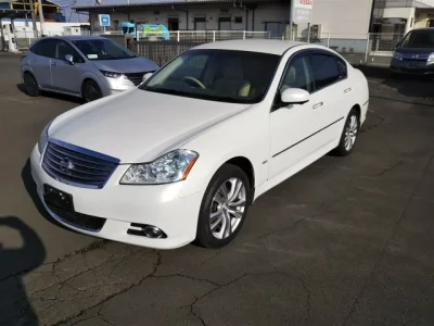 Nissan FUGA  с аукциона в Японии