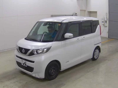 Nissan ROOX  с аукциона в Японии