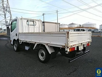 Nissan ATLAS  с аукциона в Японии