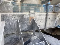 Isuzu GIGA лот № 4048 оценка 3  с аукциона в Японии 9