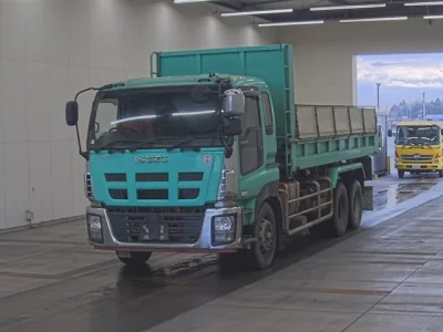 Isuzu GIGA