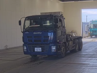 Isuzu GIGA