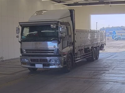 Isuzu GIGA