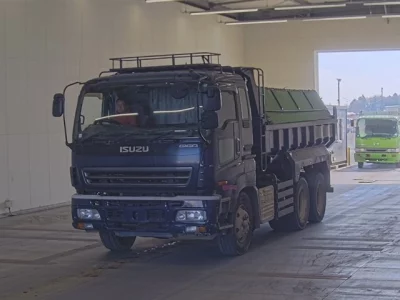 Isuzu GIGA