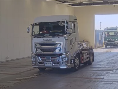 Isuzu GIGA