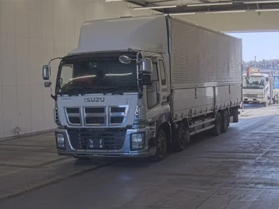Isuzu GIGA