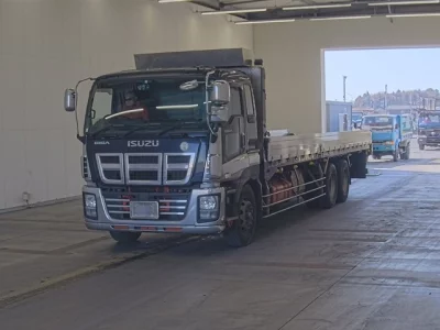 Isuzu GIGA