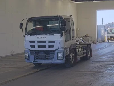 Isuzu GIGA