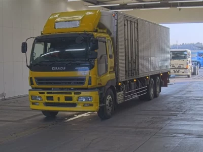 Isuzu GIGA