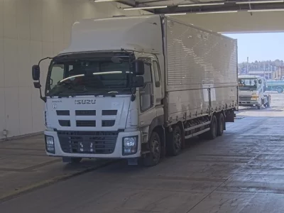 Isuzu GIGA