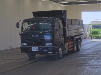 Isuzu GIGA