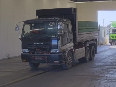 Isuzu GIGA