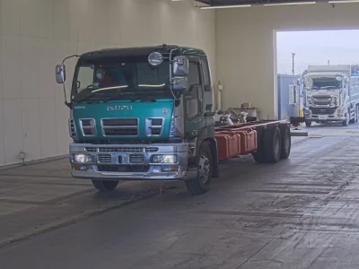 Isuzu GIGA