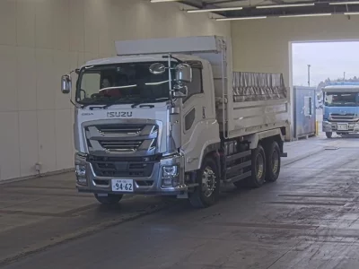 Isuzu GIGA