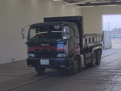 Isuzu GIGA