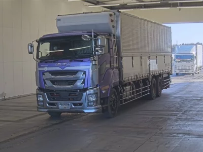 Isuzu GIGA