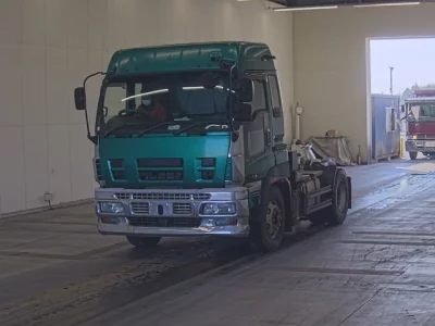 Isuzu GIGA