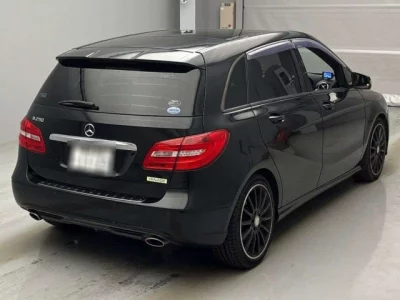 Mercedes-Benz B CLASS
