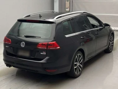 Volkswagen GOLF VARIANT