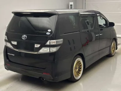 Toyota VELLFIRE  с аукциона в Японии