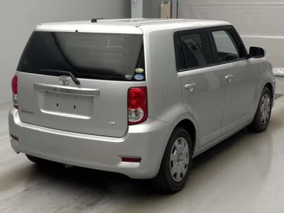 Toyota COROLLA RUMION  с аукциона в Японии