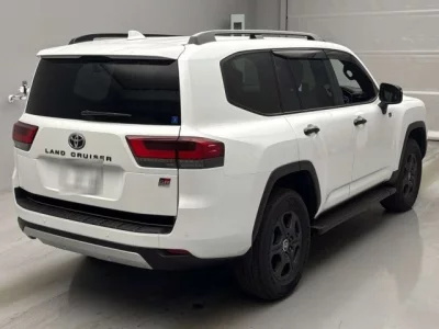 Toyota LAND CRUISER  с аукциона в Японии